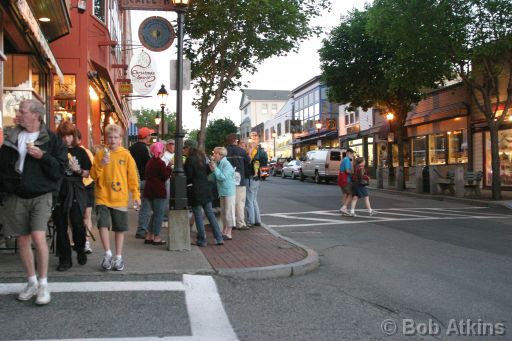 bar_harbor_IMG_2639.JPG   -   Downtown Bar Harbor. Ice cream is a food staple in the summer.